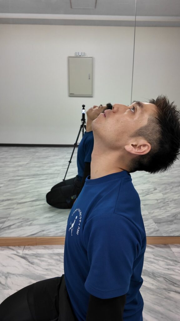 頭部と頸部の動き 解説図 15